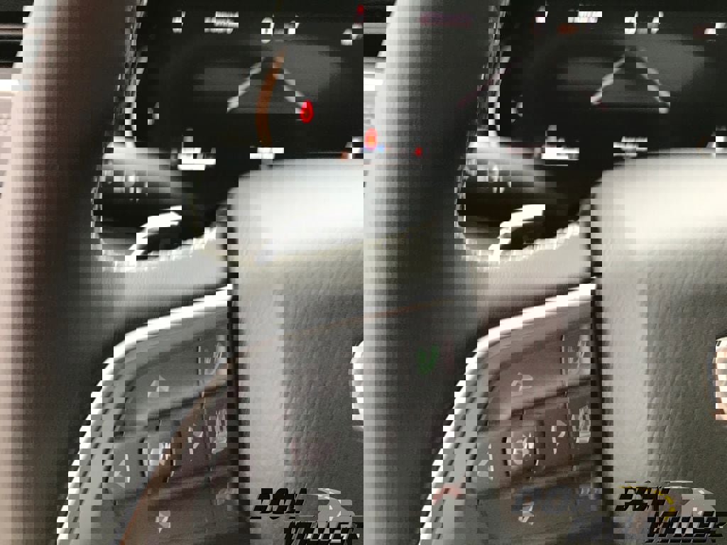 New 2025 Jeep Grand Cherokee L Altitude image 15