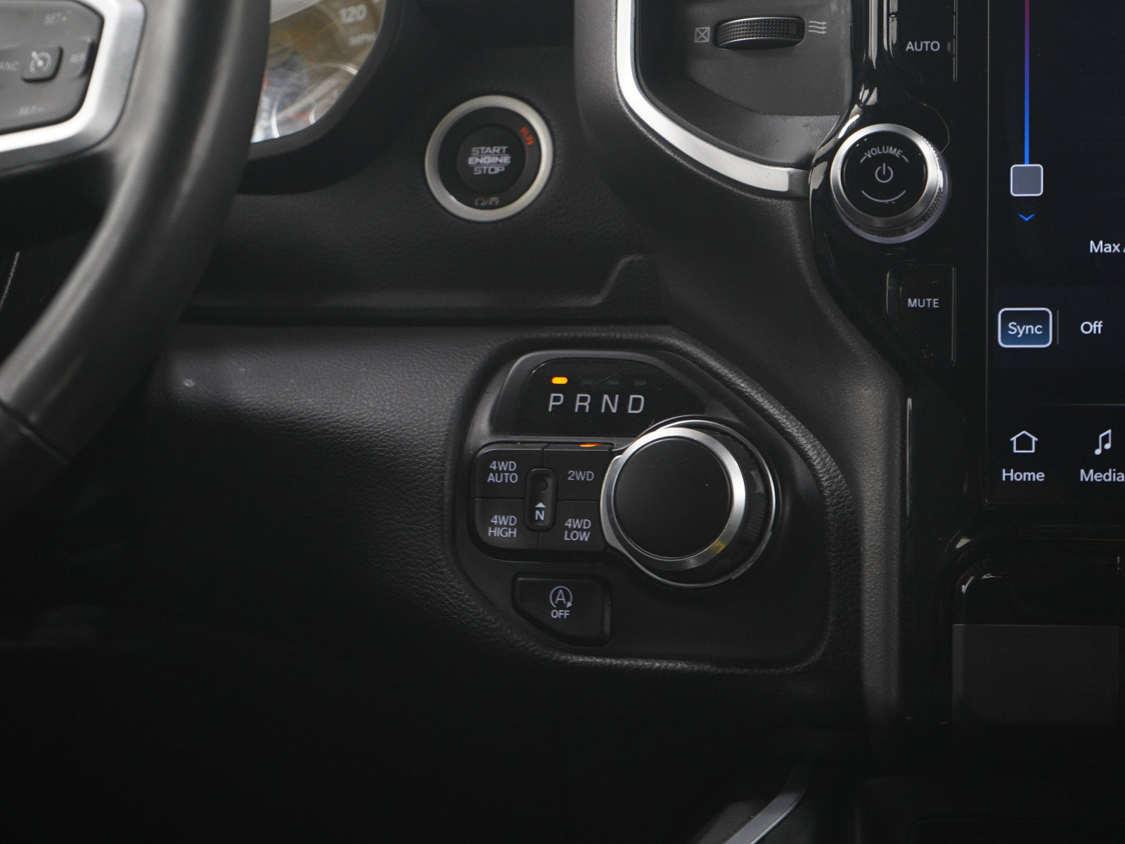 Used 2023 RAM 1500 Big Horn AWD/4WD image 16