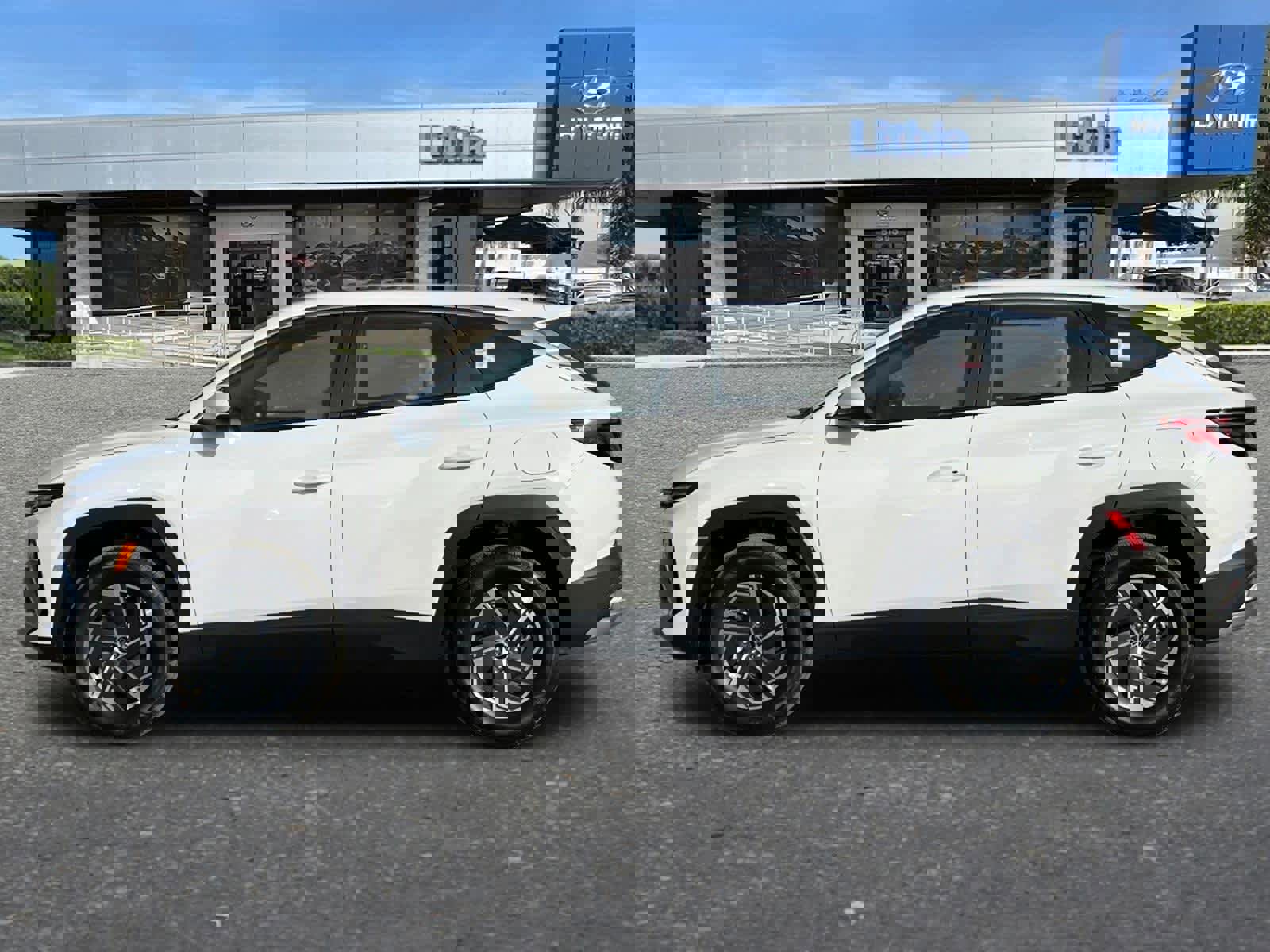 New 2026 Hyundai Tucson Blue SE image 5