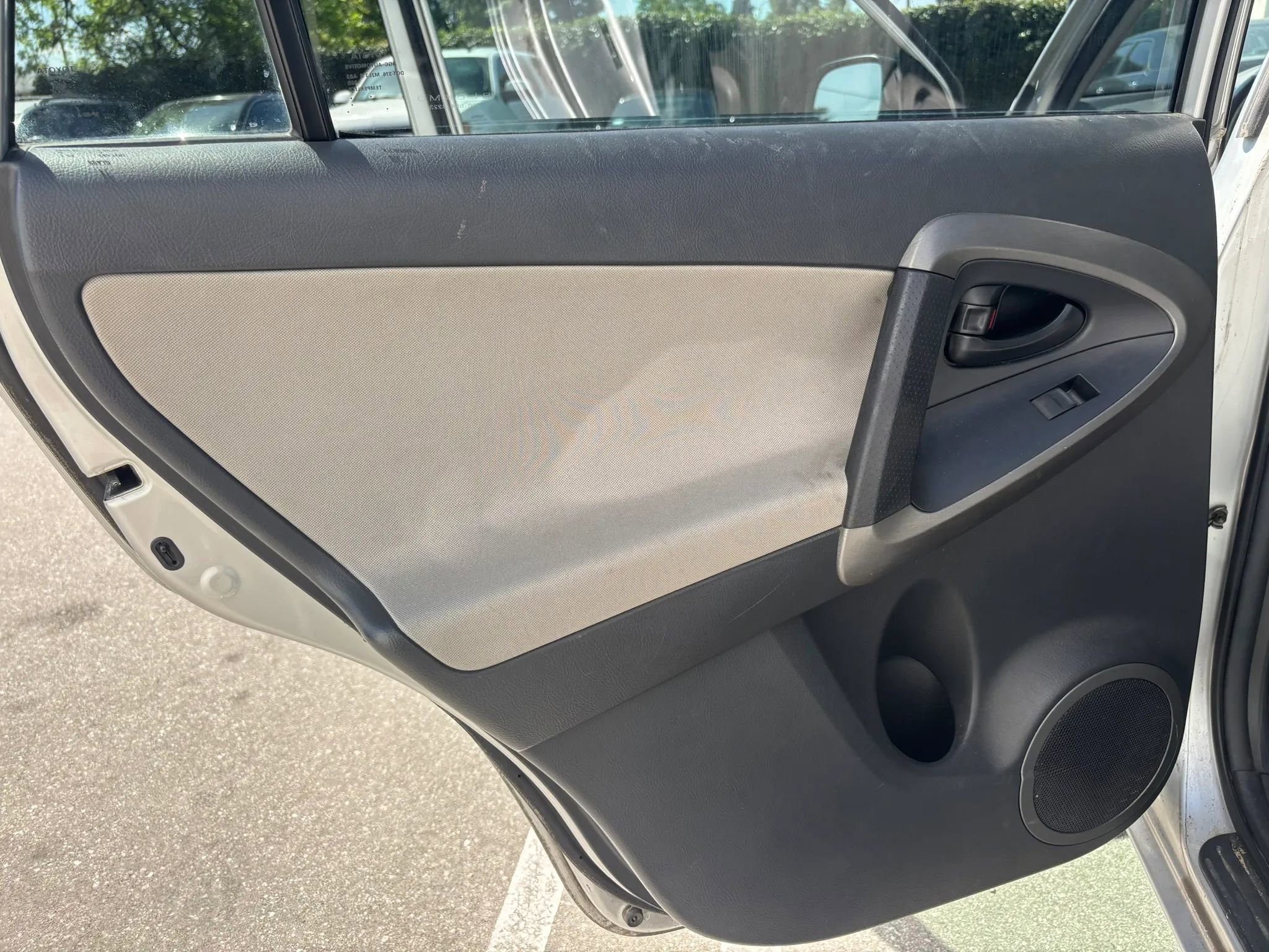 Used 2011 Toyota RAV4 4WD w/ Base L4 Extra Value Pkg image 51