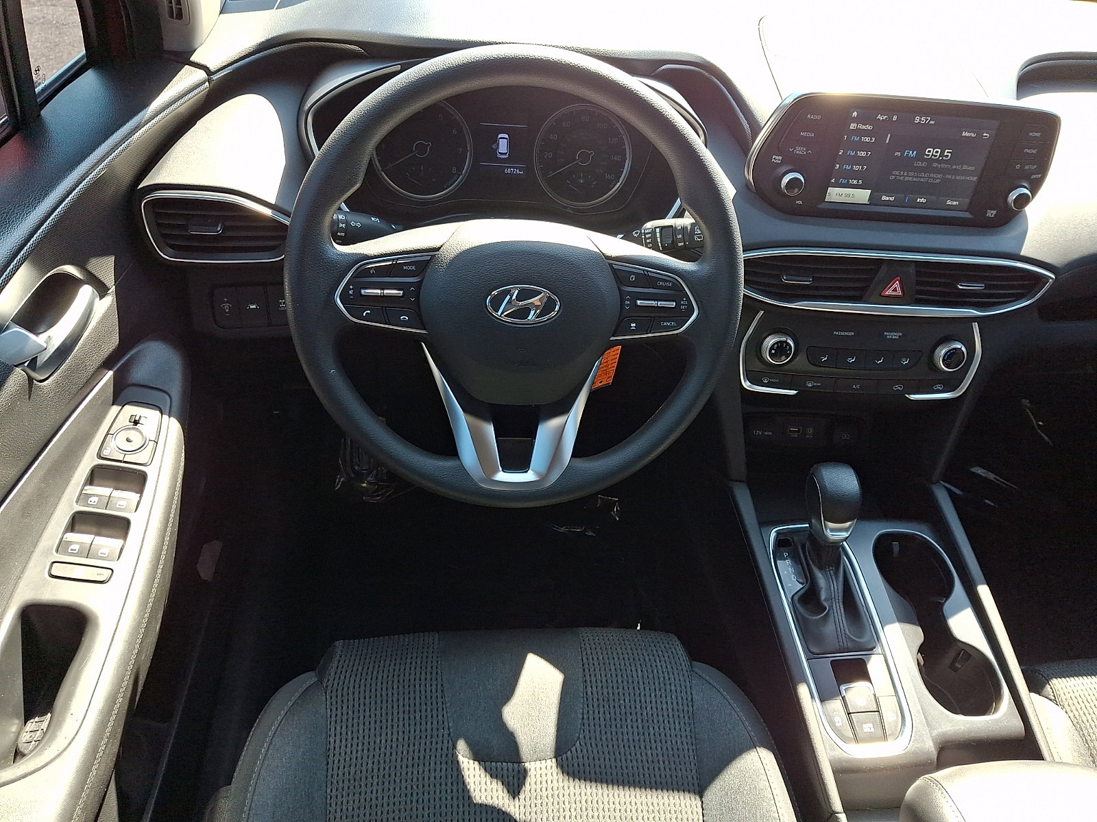Used 2020 Hyundai Santa Fe SE image 11