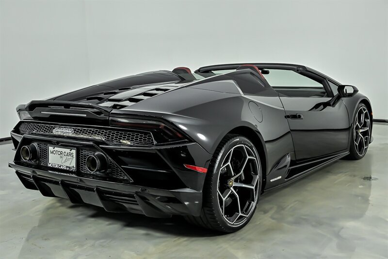 Used 2020 Lamborghini Huracan EVO AWD/4WD image 10