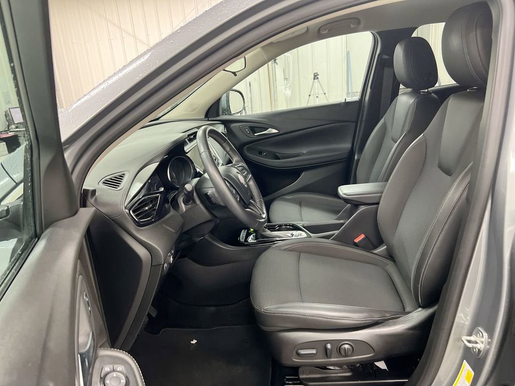 Used 2023 Buick Encore GX Select w/ Sport Touring Package FWD image 19