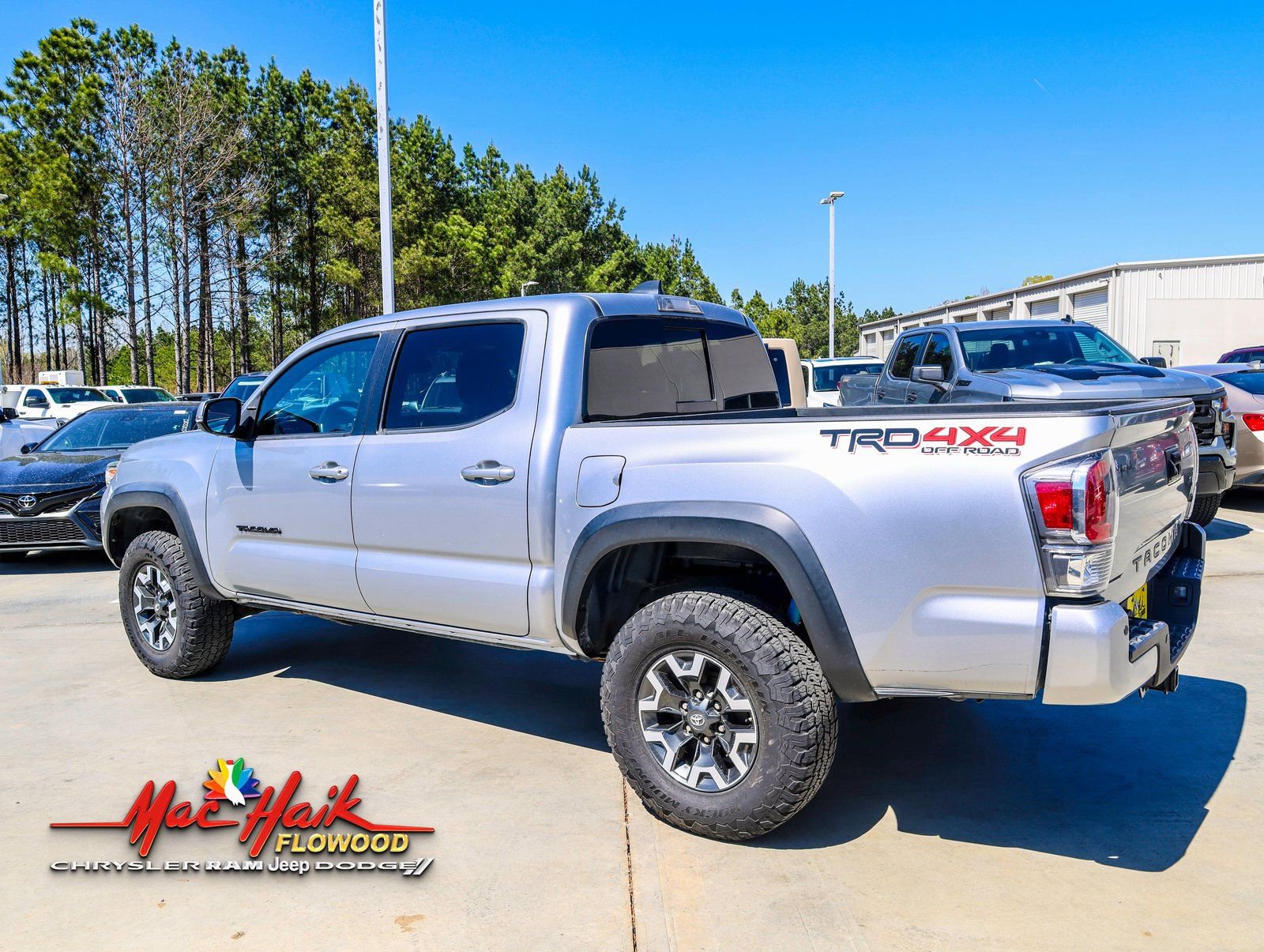 Used 2020 Toyota Tacoma TRD Off-Road w/ Advanced Technology Package image 5