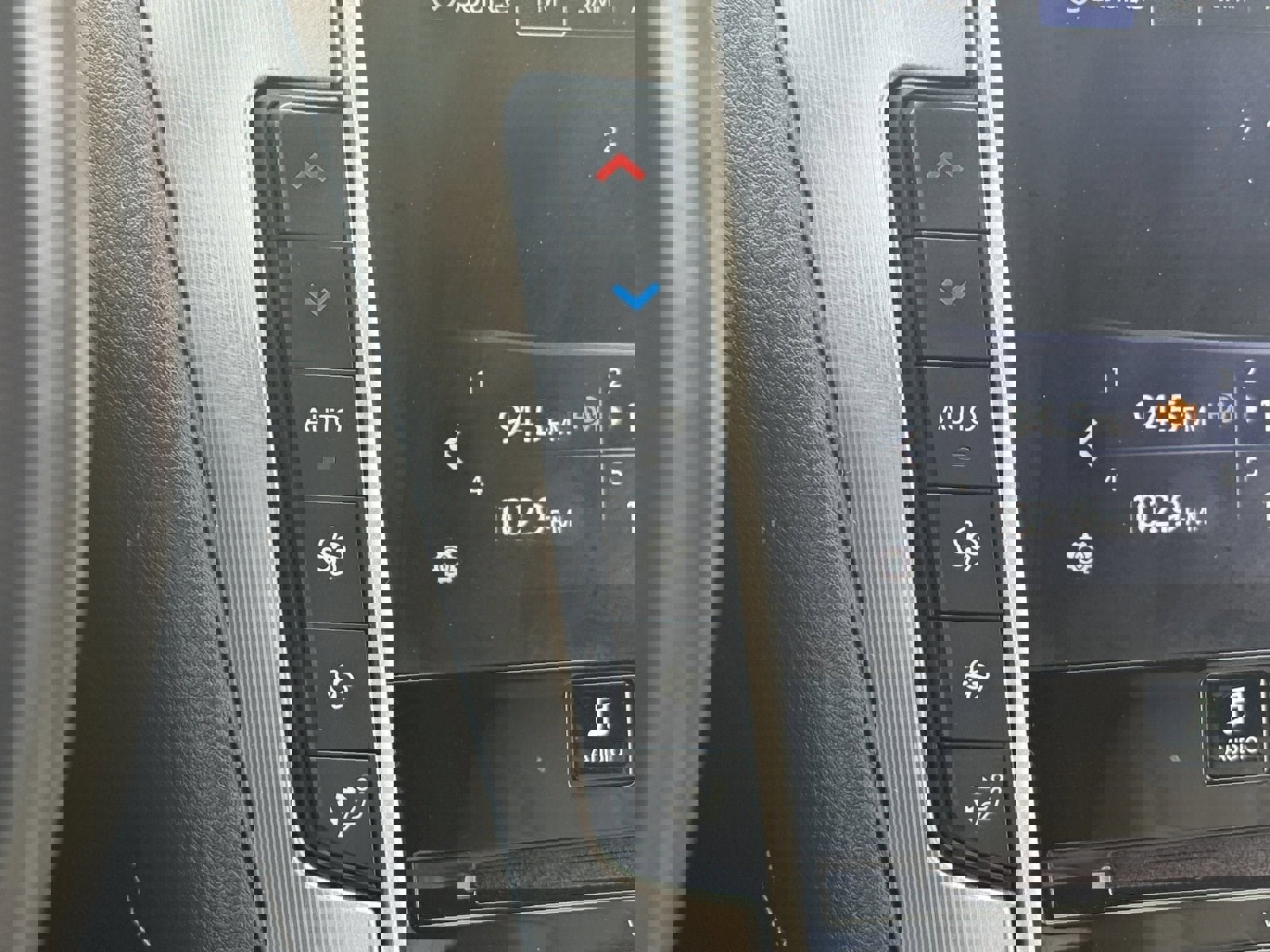 Used 2018 INFINITI Q60 3.0t Luxe w/ Sensory Package 3.0T Luxe image 30