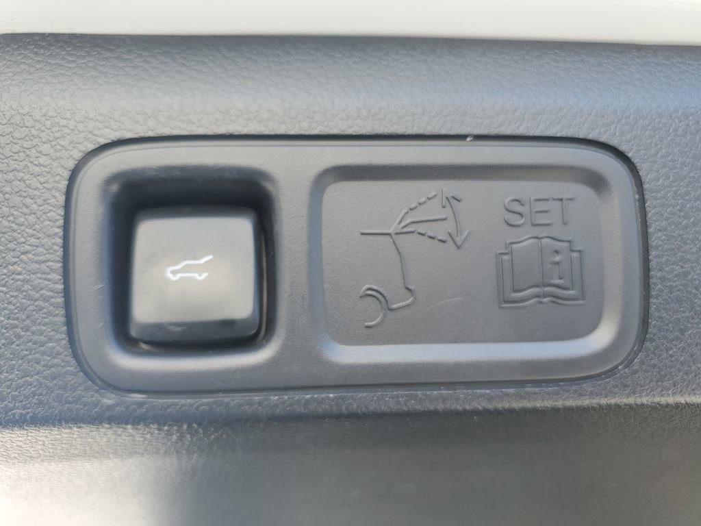 Used 2024 Ford Expedition Max Limited image 11