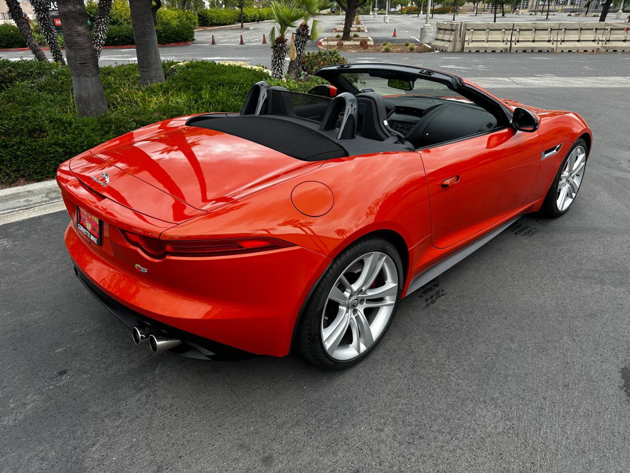 Used 2014 Jaguar F-TYPE S RWD image 9