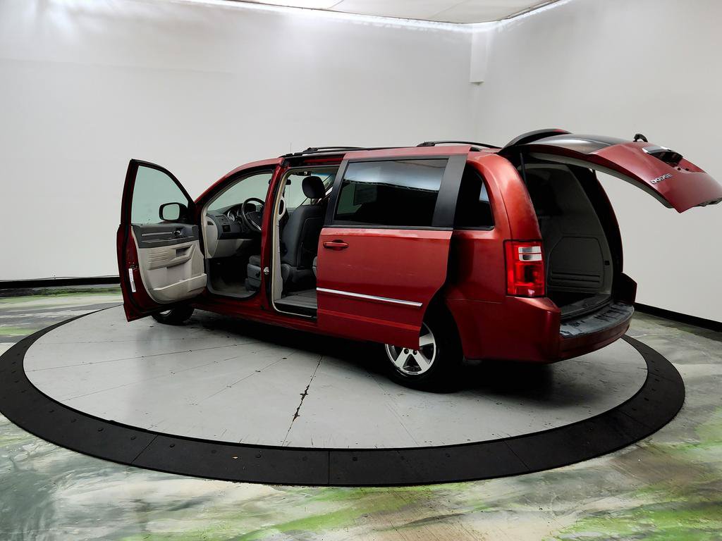 Used 2009 Dodge Grand Caravan SXT FWD image 12