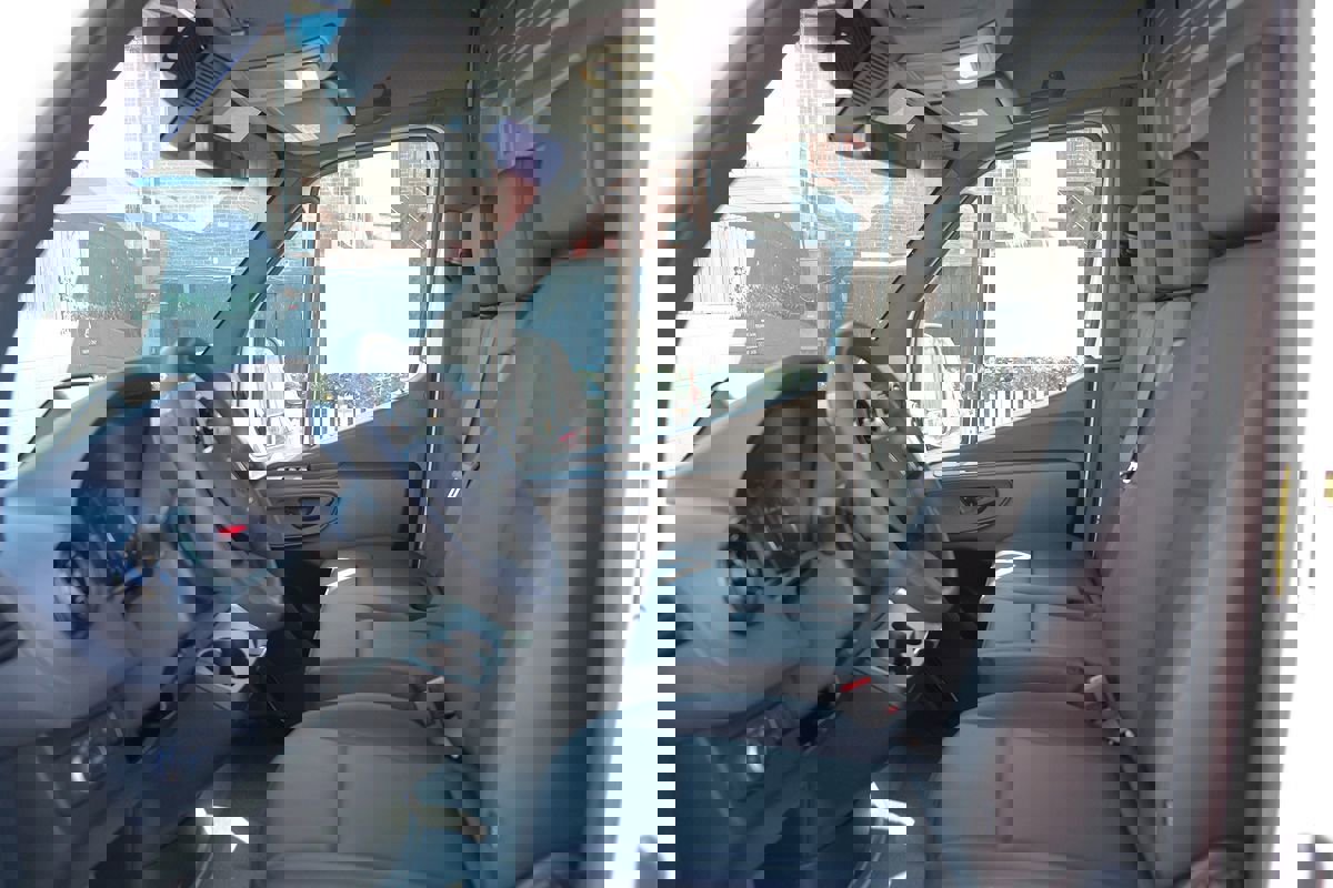 Used 2025 Mercedes-Benz Sprinter 2500 image 10