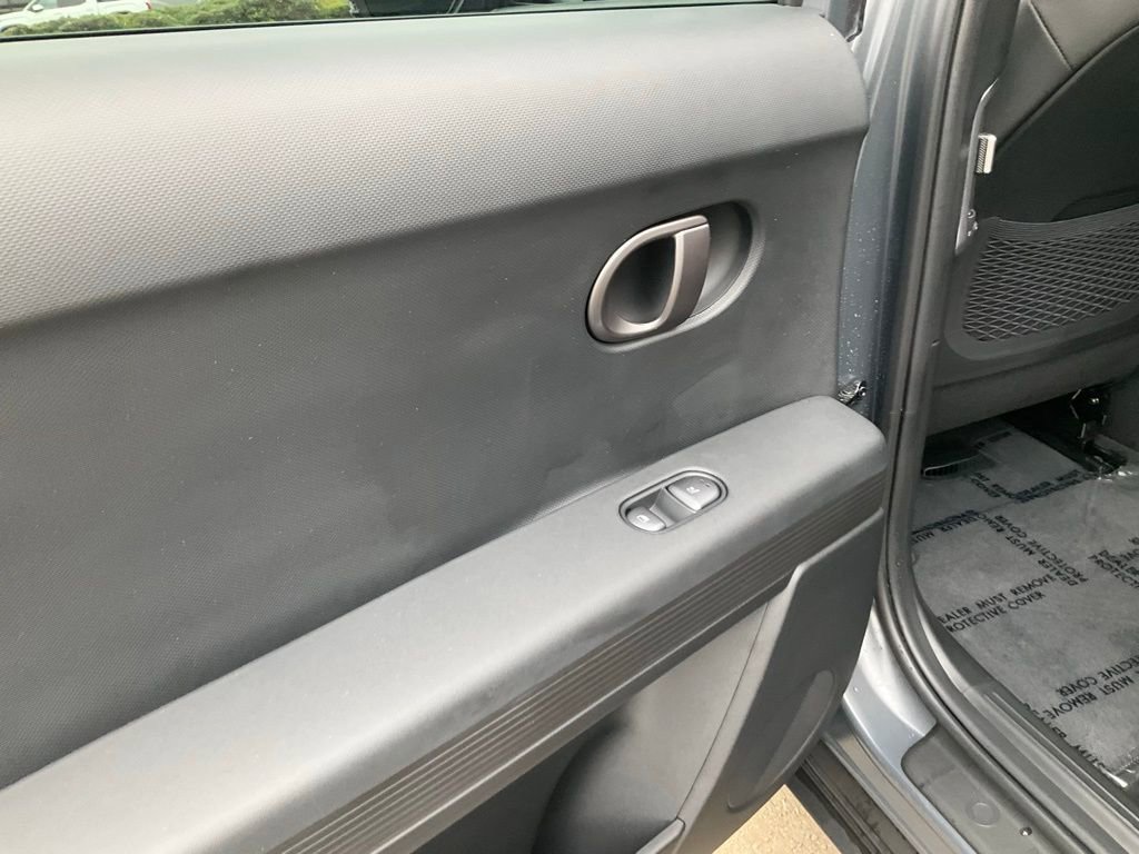 Used 2025 Hyundai Ioniq 5 SEL image 34