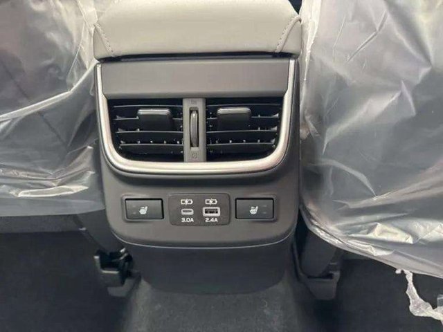 New 2025 Subaru Legacy Limited image 9