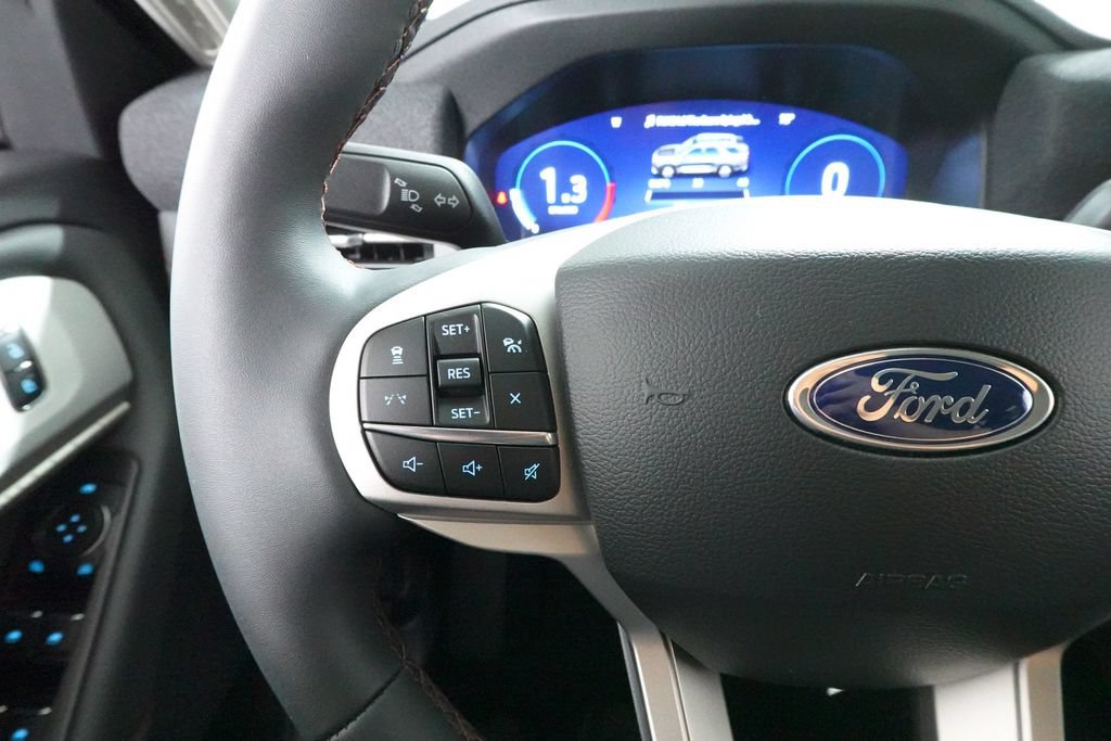 New 2026 Ford Explorer Active w/ Active Comfort Package AWD/4WD image 13