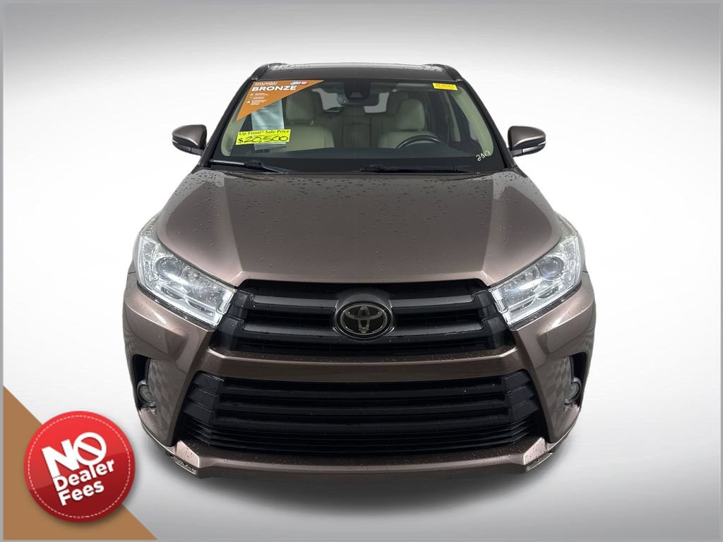 Used 2017 Toyota Highlander XLE FWD image 9