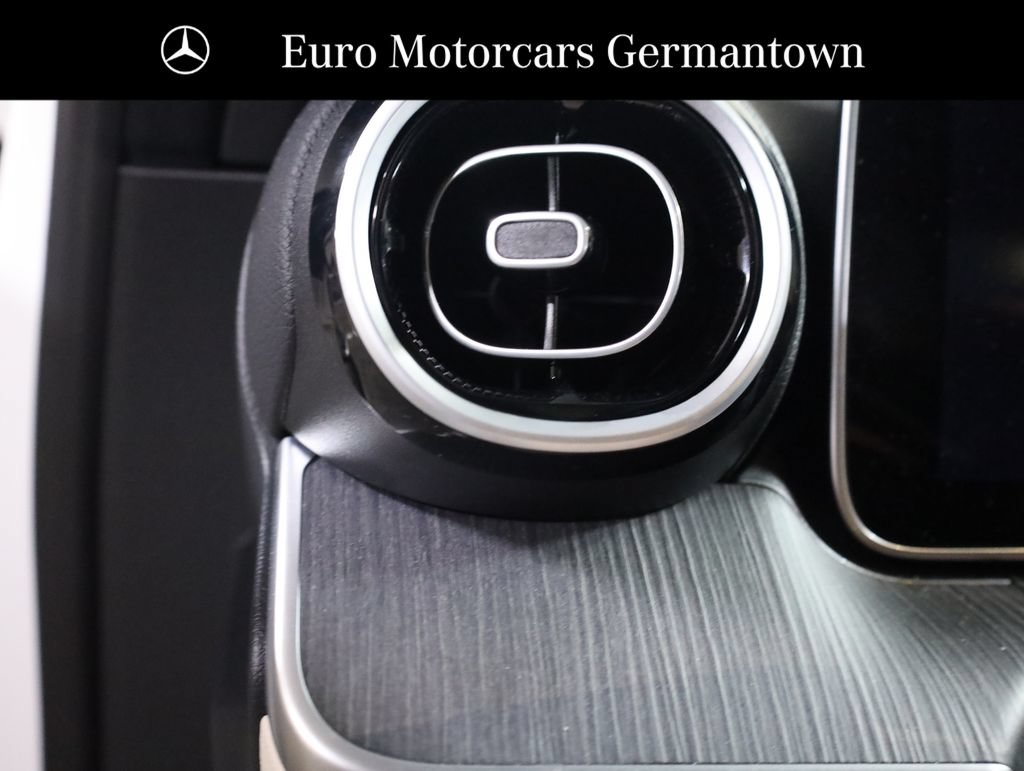 Used 2026 Mercedes-Benz C 300 4MATIC Sedan image 12