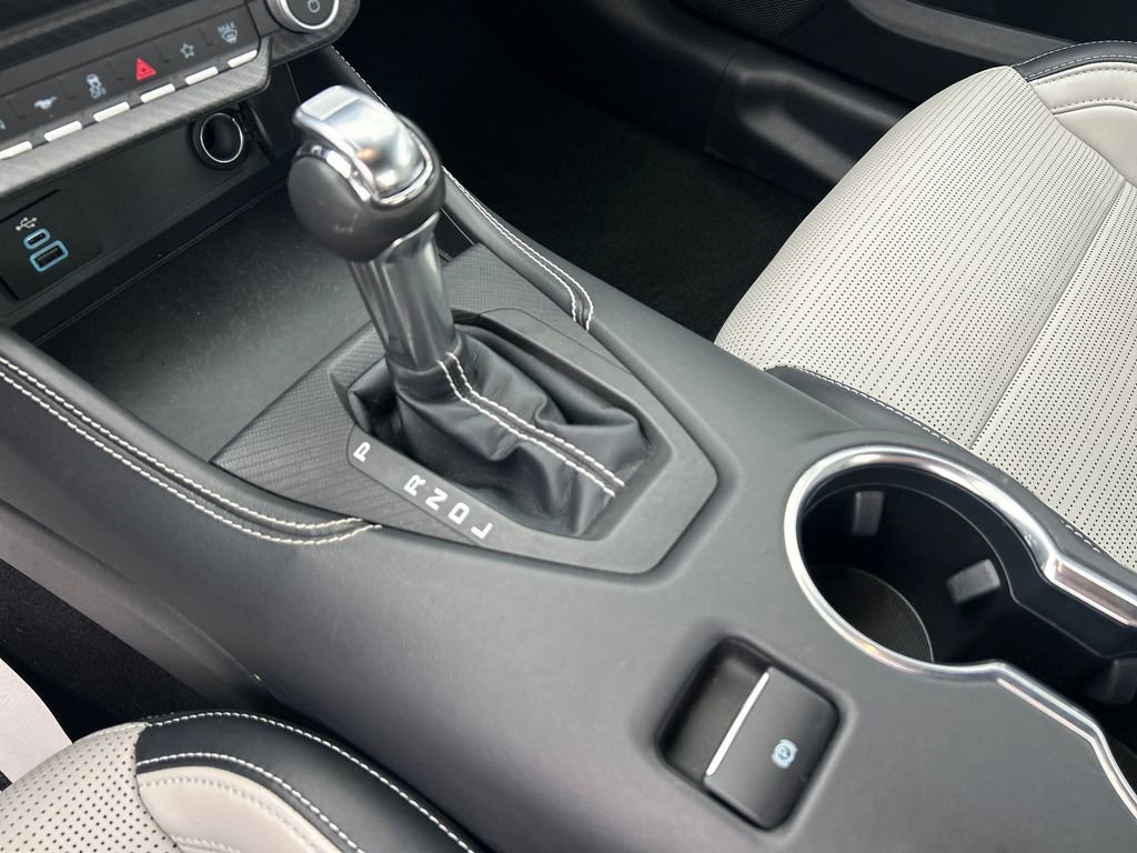 Used 2025 Ford Mustang Premium RWD image 26