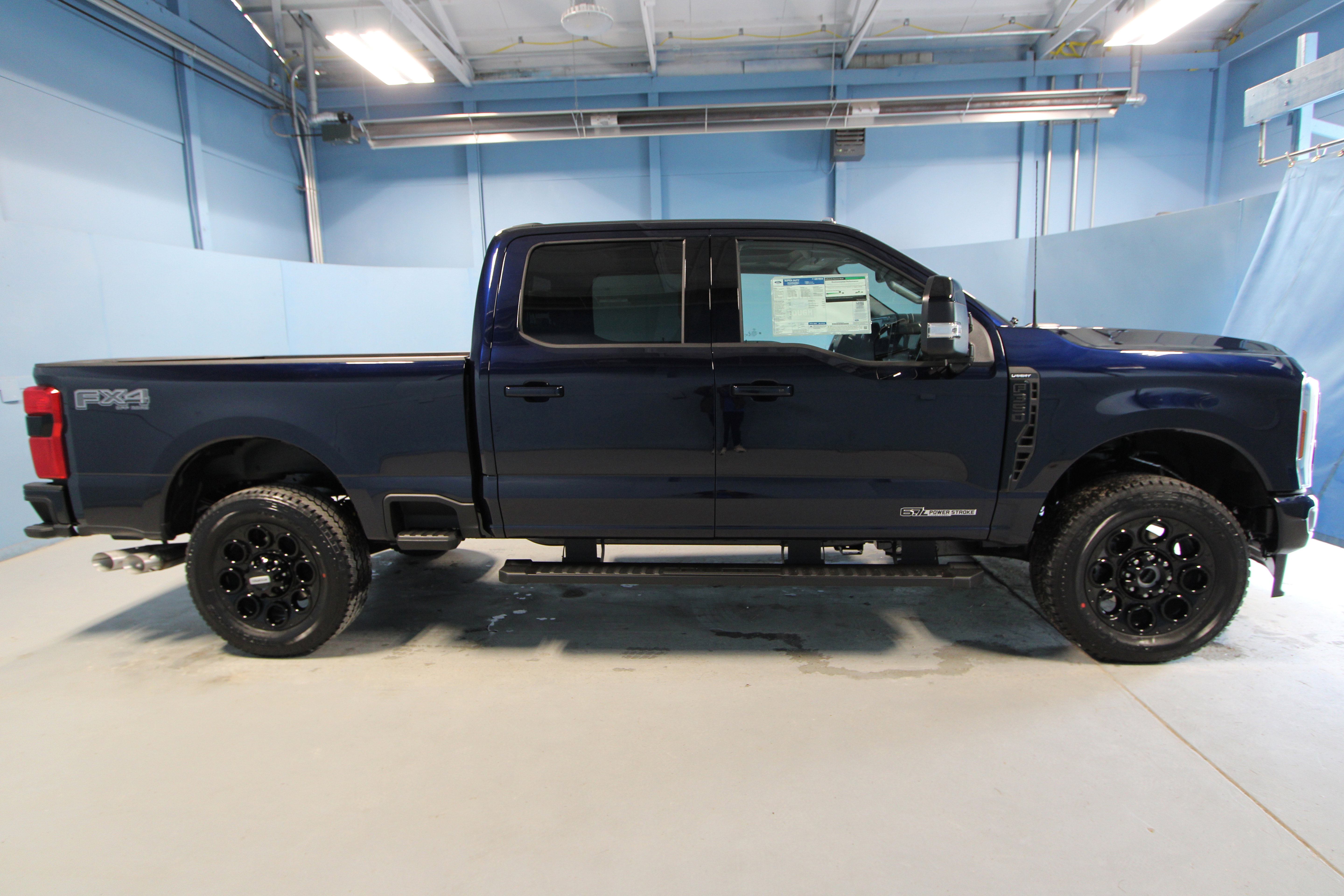 New 2025 Ford F350 Lariat w/ Lariat Ultimate Package image 36