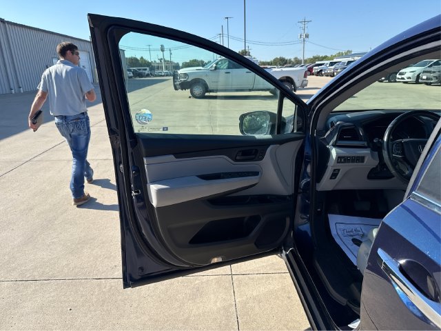Used 2018 Honda Odyssey EX-L image 20
