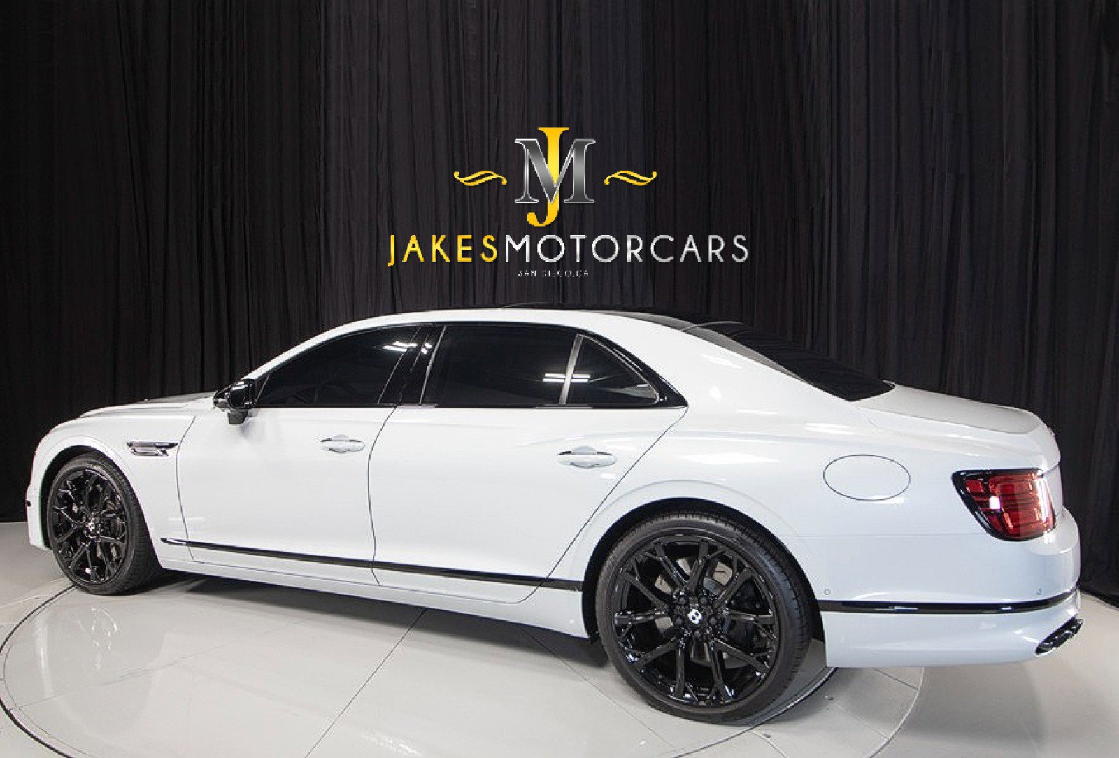Used 2023 Bentley Flying Spur Flying Spur image 6