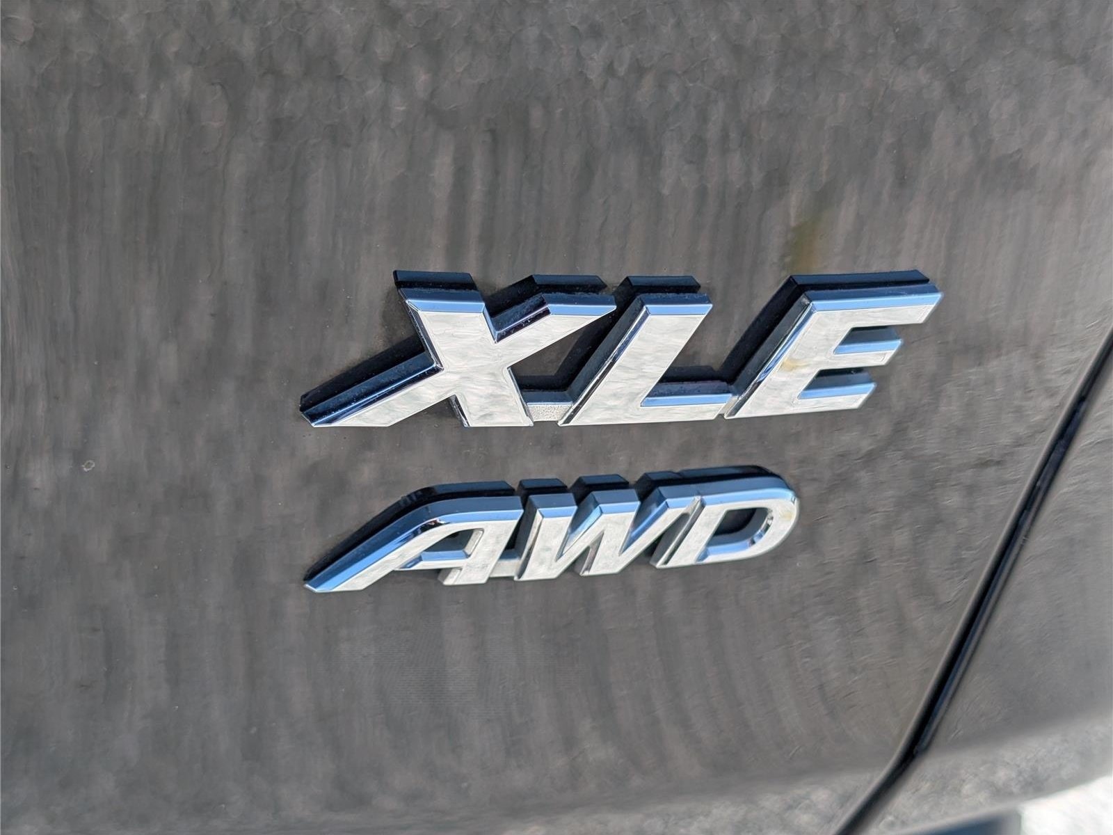 Used 2021 Toyota RAV4 XLE w/ Convenience Package AWD/4WD image 10