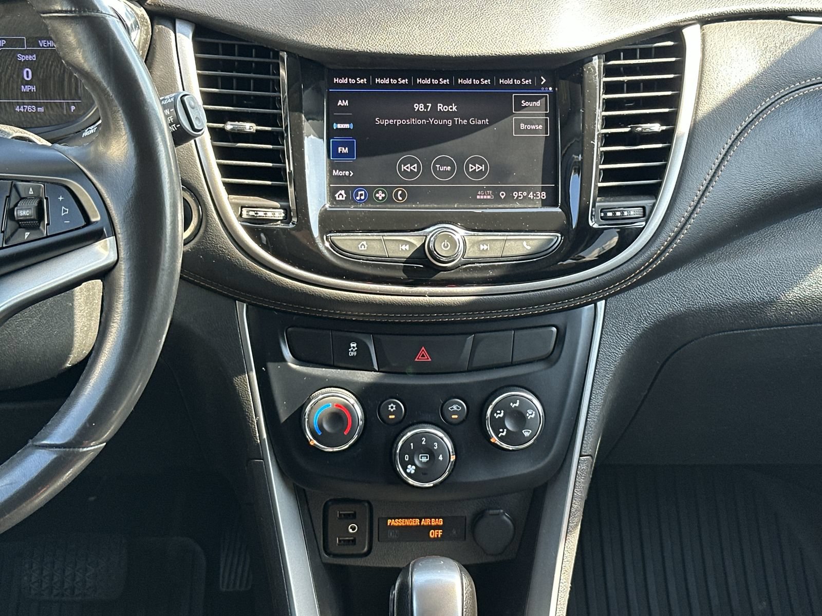 Used 2020 Chevrolet Trax LT w/ Driver Confidence Package FWD image 25