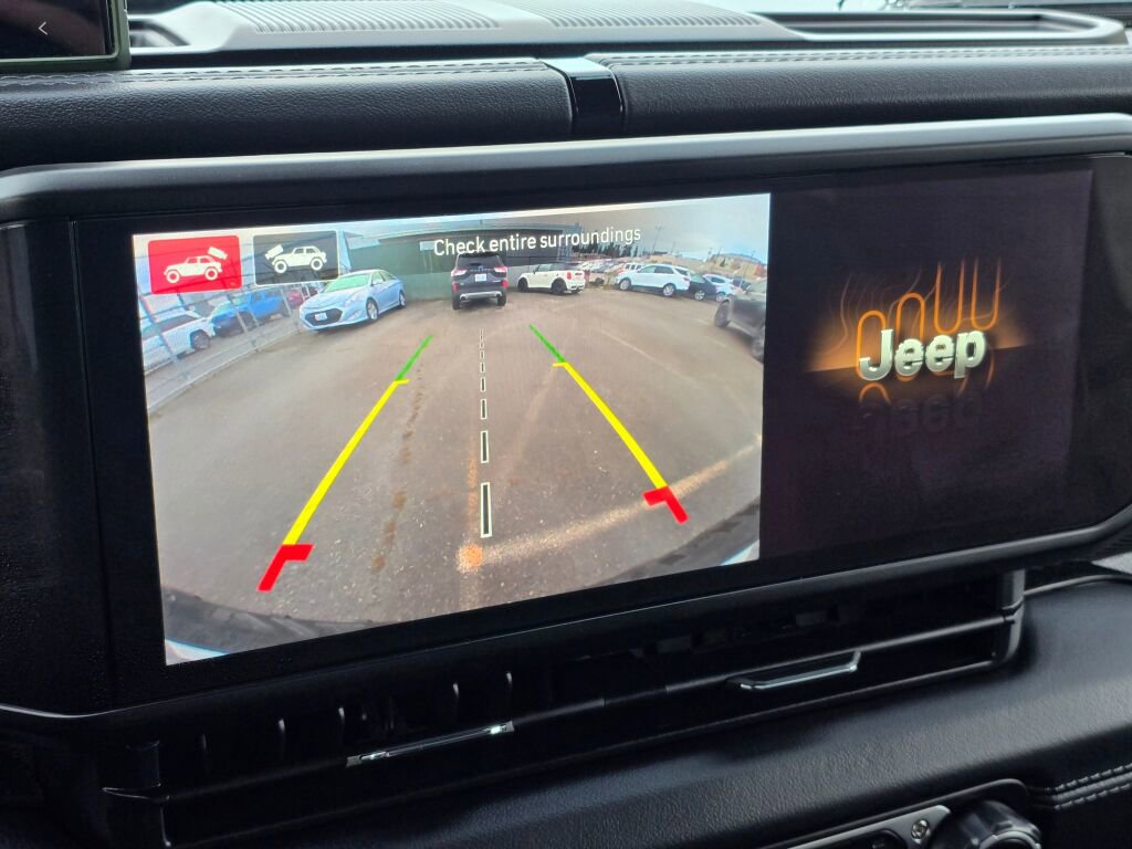 Used 2024 Jeep Wrangler Rubicon image 30