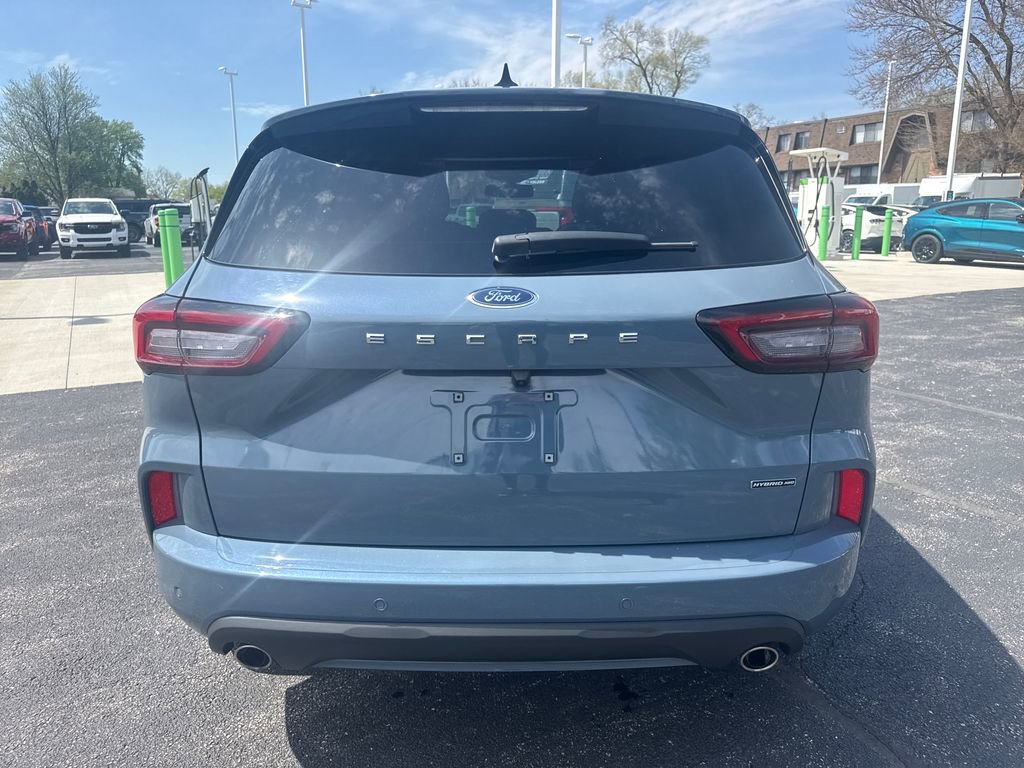 Used 2025 Ford Escape ST-Line Elite w/ Premium Technology Package AWD/4WD image 8