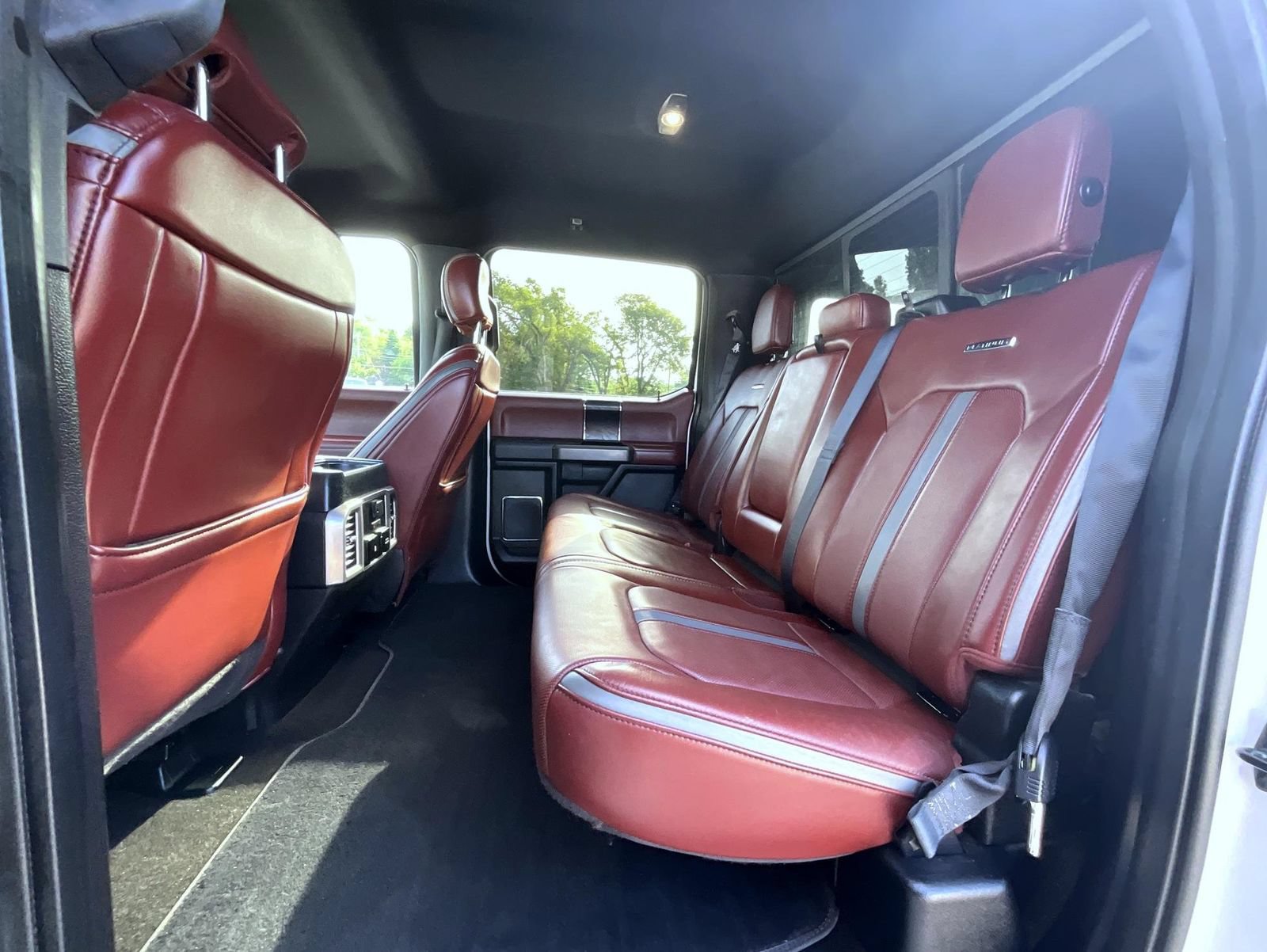 Used 2018 Ford F150 Platinum w/ Equipment Group 701A Luxury AWD/4WD image 24