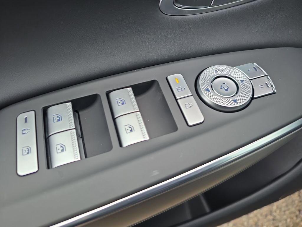 New 2026 Genesis GV70 2.5T Select image 13