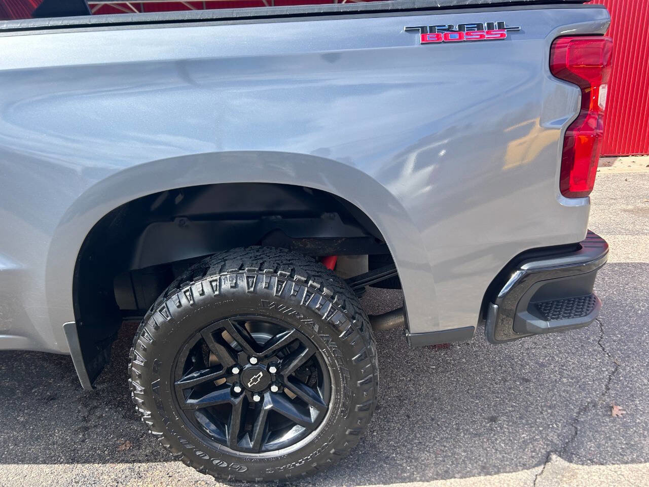 Used 2019 Chevrolet Silverado 1500 Custom Trail Boss w/ Custom Convenience Package image 16