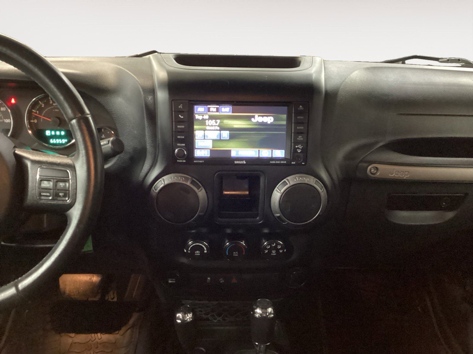 Used 2018 Jeep Wrangler Sport image 11