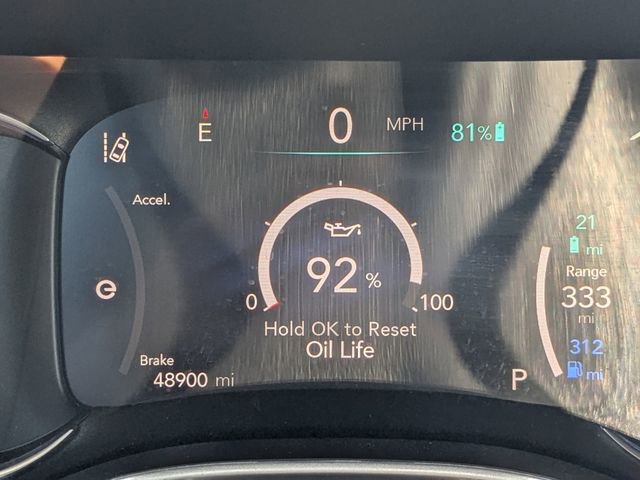 Used 2021 Chrysler Pacifica Touring-L w/ Uconnect Theater Family Group image 31