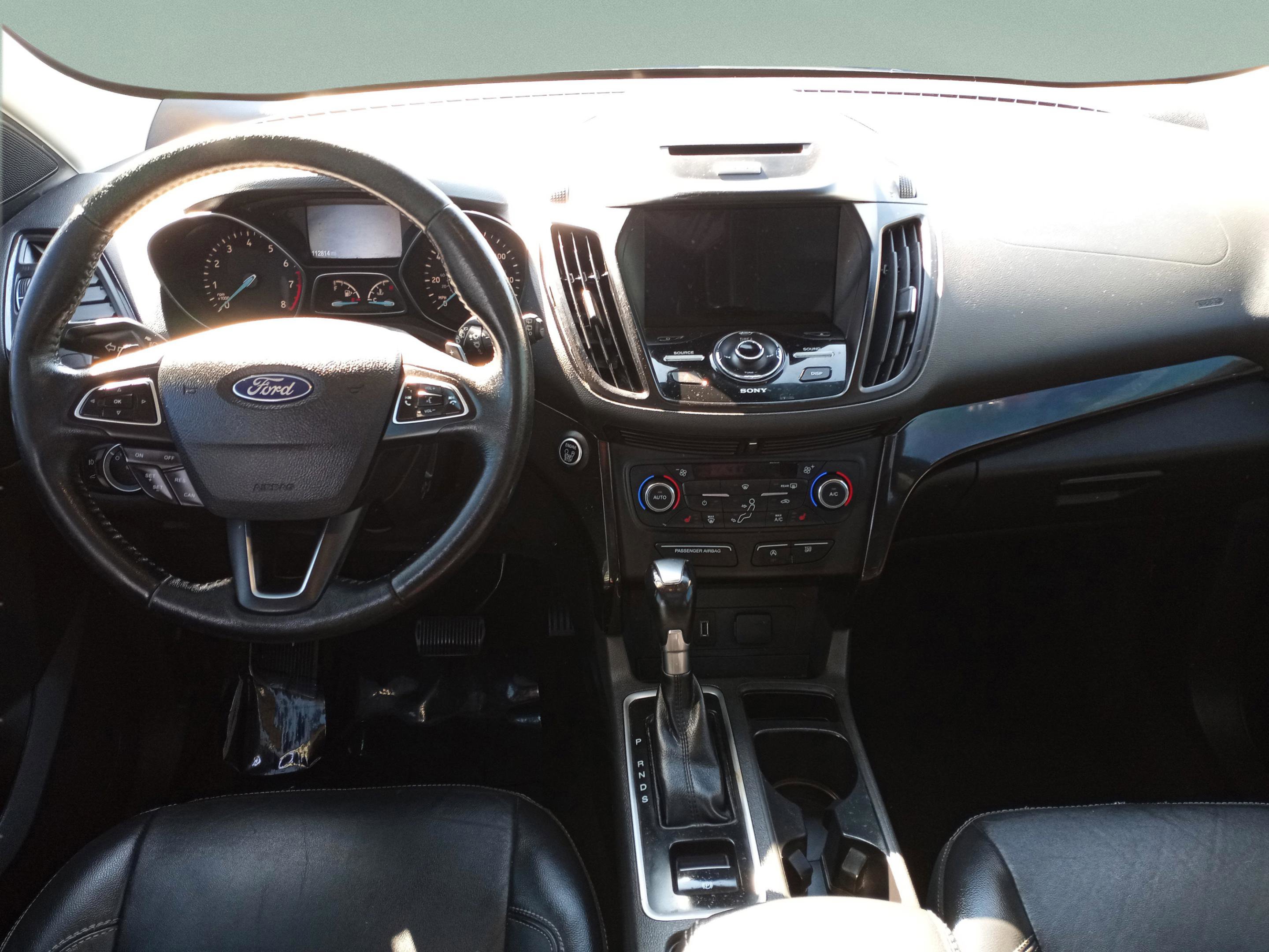 Used 2017 Ford Escape Titanium image 10