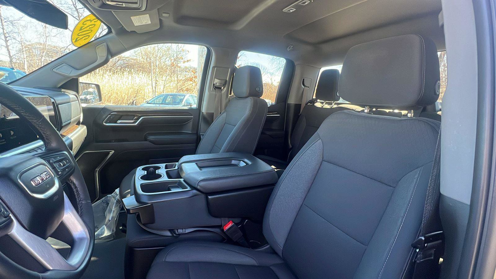 Used 2023 GMC Sierra 1500 SLE image 24