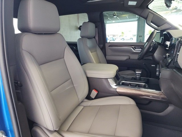 Used 2024 Chevrolet Silverado 1500 LT Trail Boss w/ LT Trail Boss Premium Package image 17