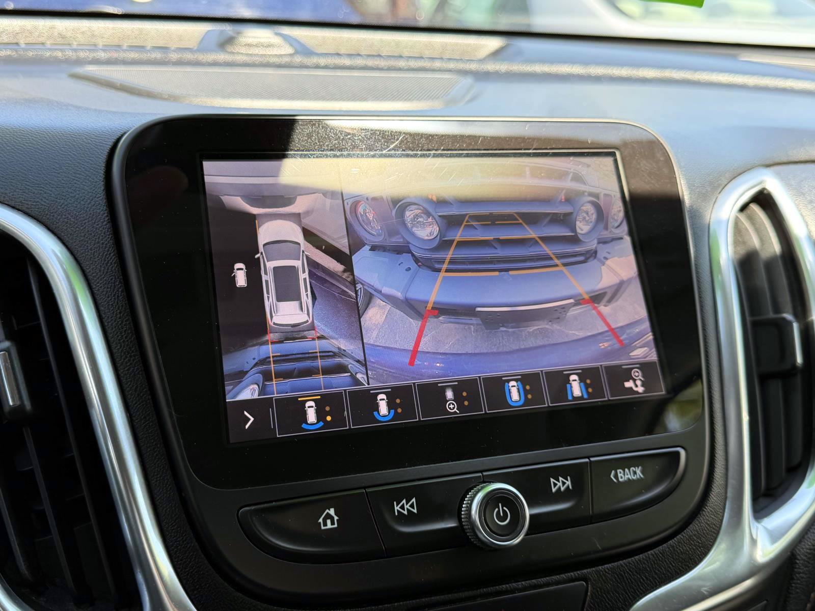 Used 2019 Chevrolet Equinox Premier AWD/4WD image 24