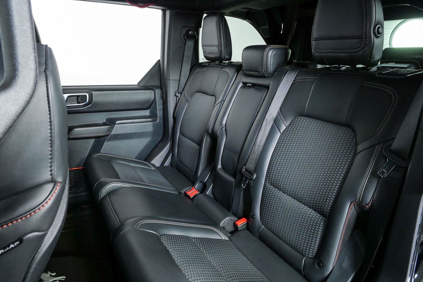 Used 2024 Ford Bronco Raptor AWD/4WD image 18