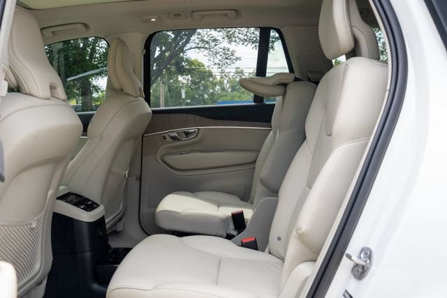 Used 2025 Volvo XC90 T8 Plus w/ Protection Package Premier AWD/4WD image 43