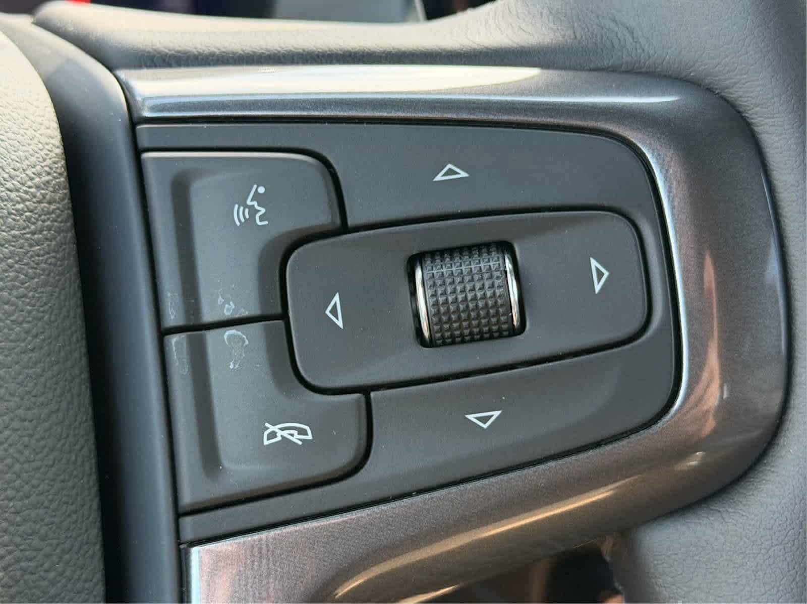 New 2026 Chevrolet Silverado 1500 High Country AWD/4WD image 9