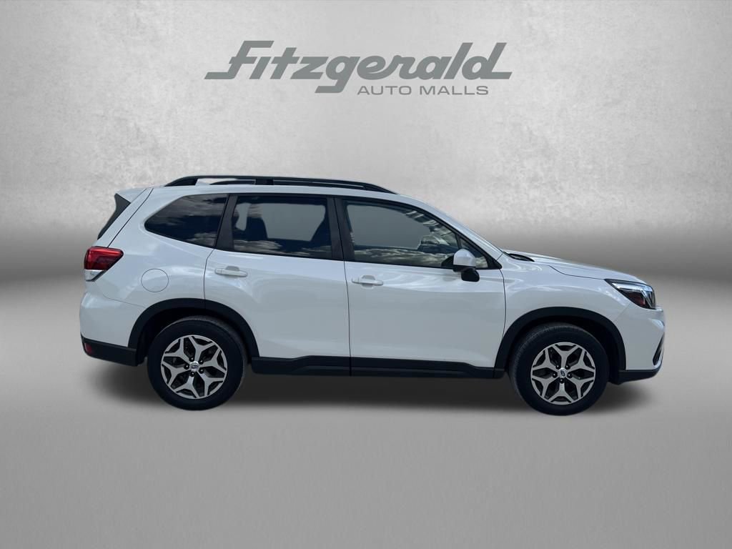 Used 2019 Subaru Forester Premium image 8
