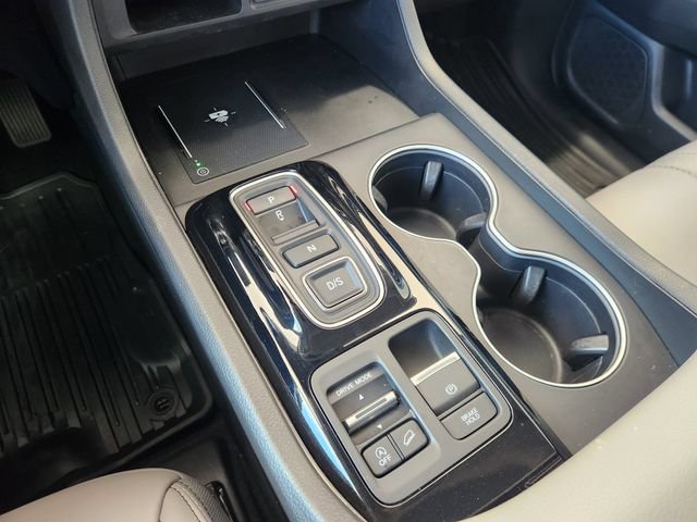 Used 2025 Honda Pilot Touring image 23