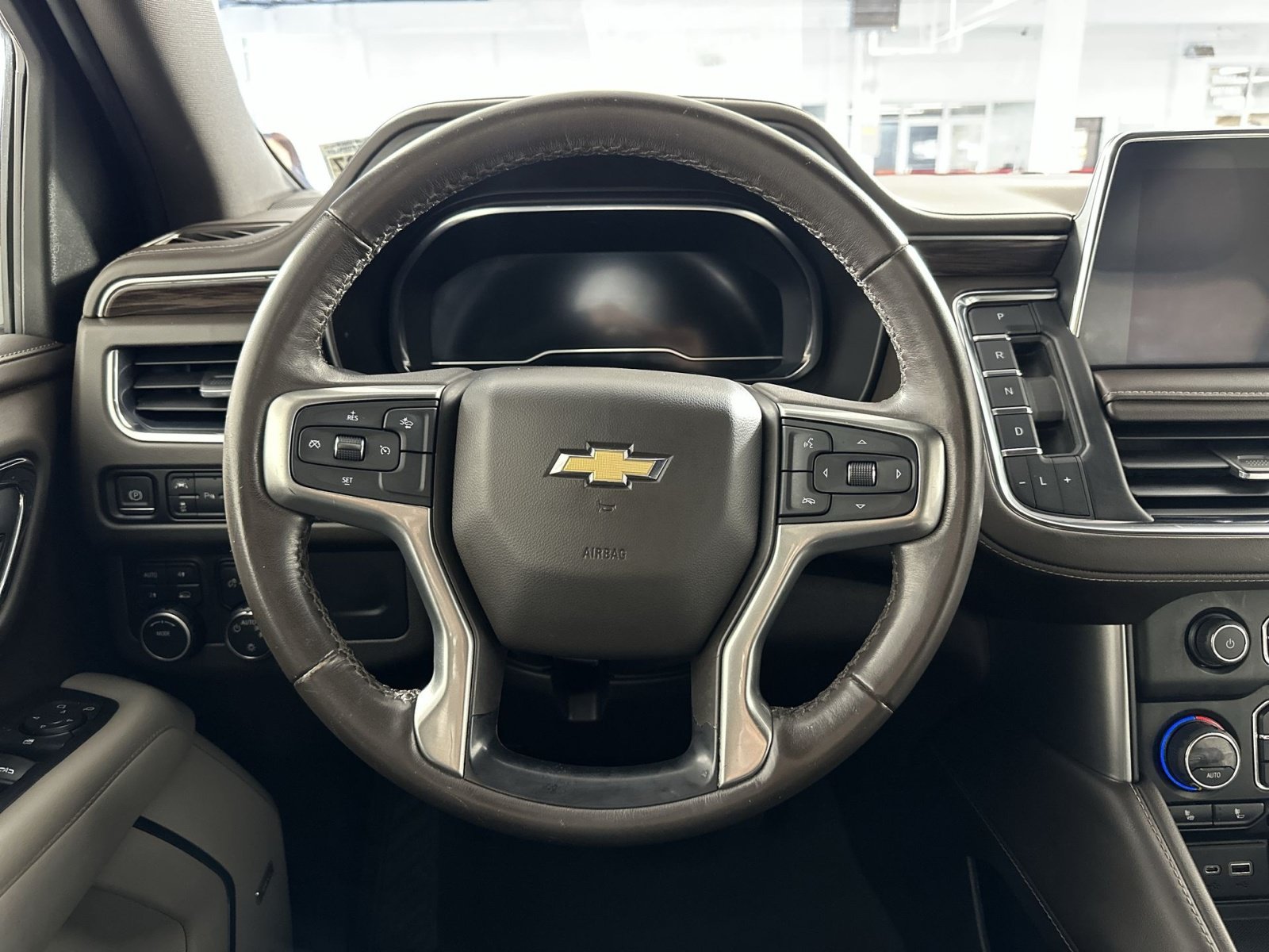 Used 2022 Chevrolet Tahoe LT AWD/4WD image 16