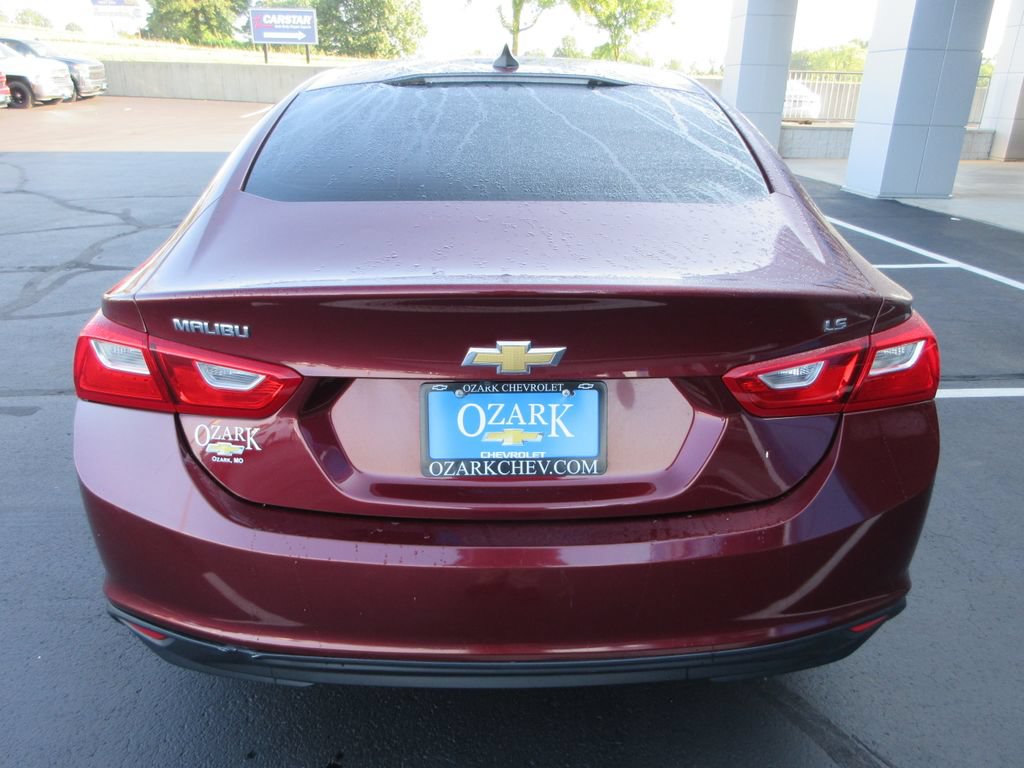 Used 2016 Chevrolet Malibu LS FWD image 4
