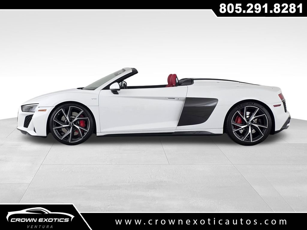 Used 2022 Audi R8 V10 w/ Carbon Exterior Package RWD image 4
