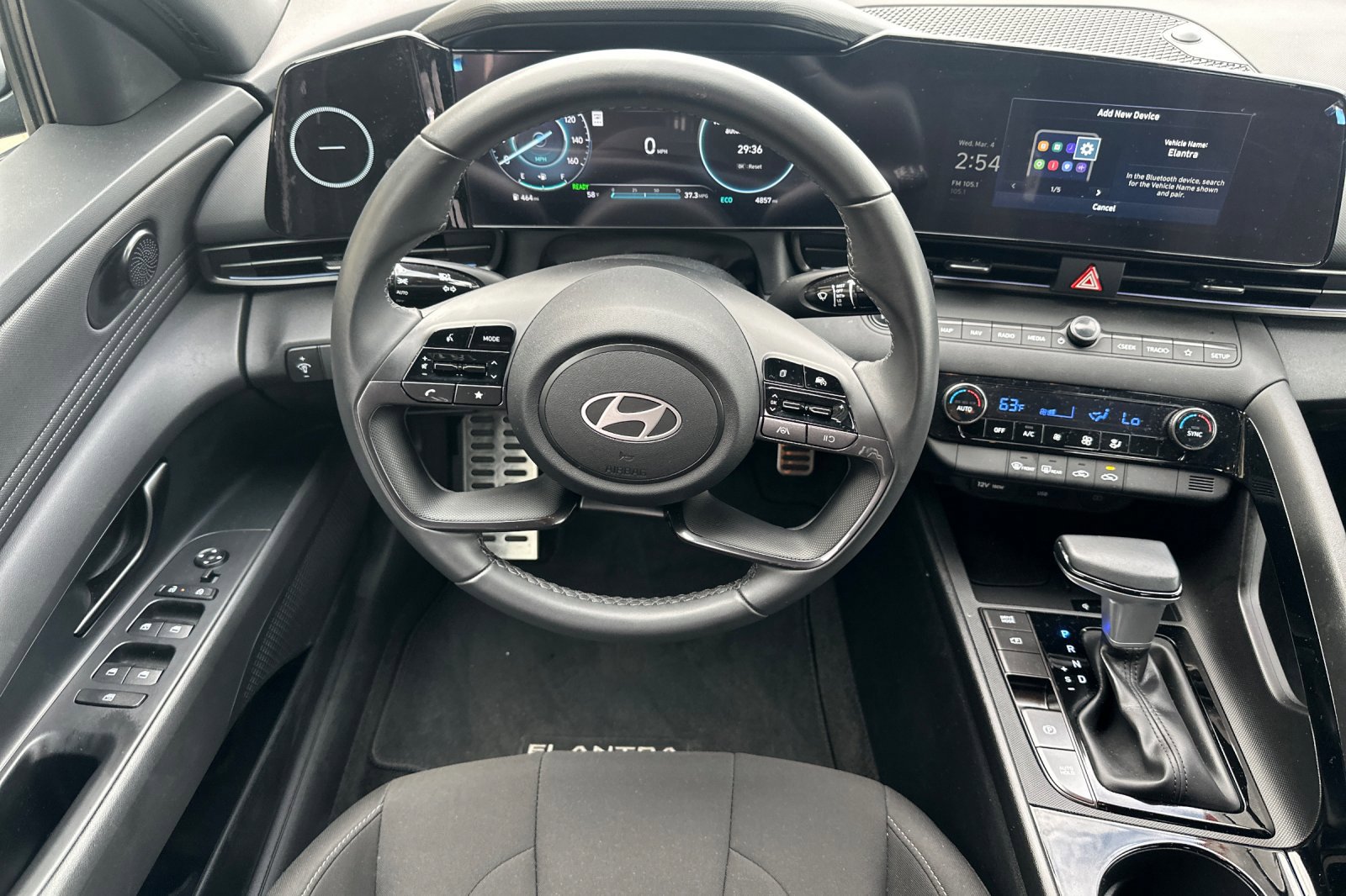 Certified 2025 Hyundai Elantra SEL FWD image 14
