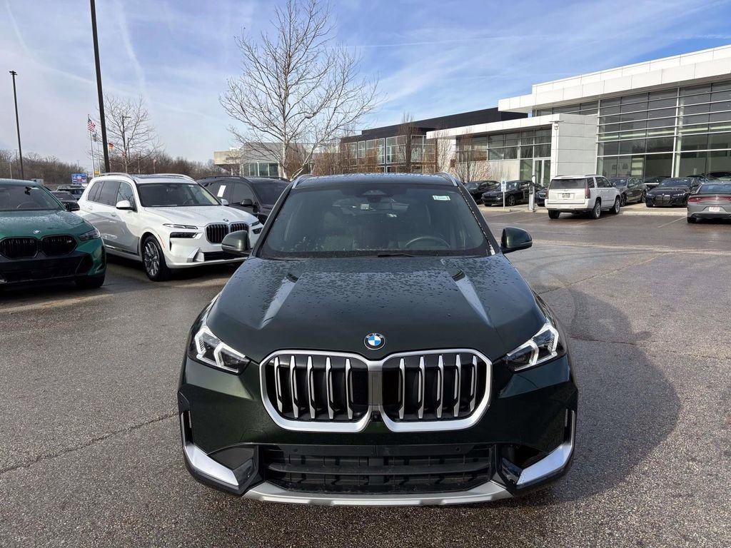 Used 2025 BMW X1 xDrive28i image 2