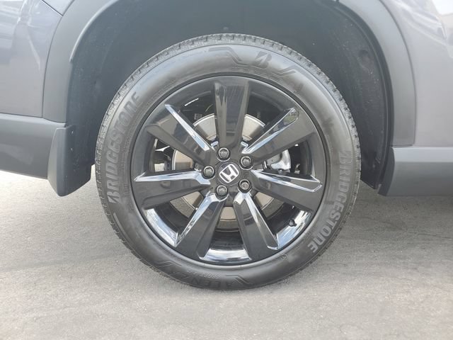 Certified 2025 Honda Pilot Black Edition image 5