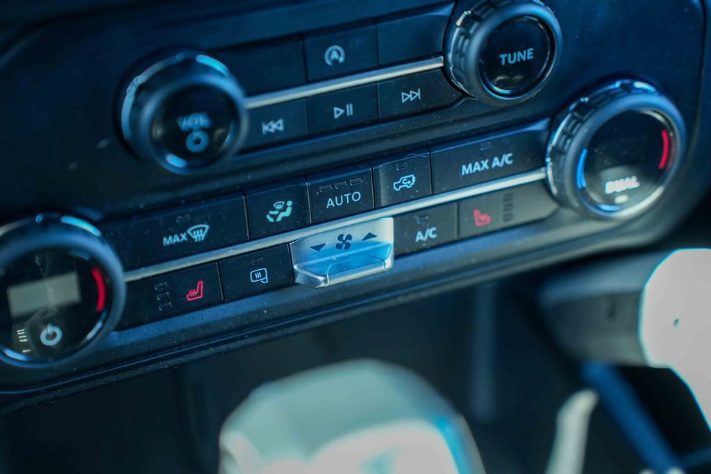 Used 2021 Ford Bronco Outer Banks AWD/4WD image 40