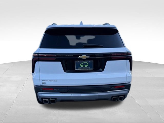 Certified 2026 Chevrolet Traverse LT w/ Driver Confidence Package FWD image 4