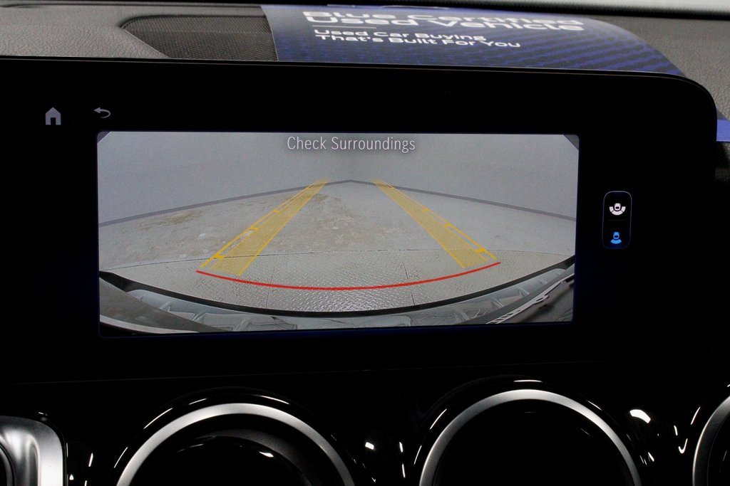 Used 2025 Mercedes-Benz GLB 250 image 2