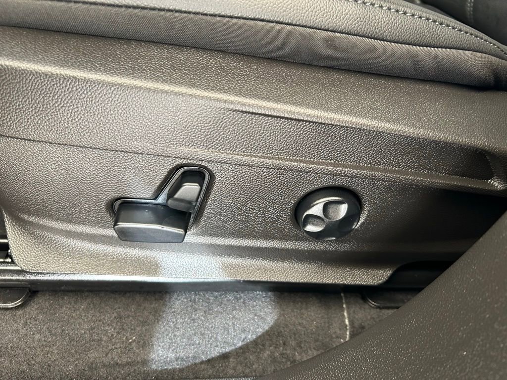 New 2025 Alfa Romeo Stelvio Sprint w/ Convenience Package image 31